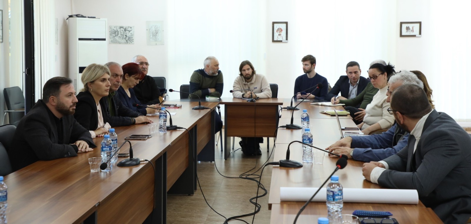 შეხვედრა ონის მუნიციპალიტეტის სივრცის დაგეგმარების, ქალაქ ონისა და სოფელ ღების განაშენიანების გეგმების შემუშავებასთან დაკავშირებით